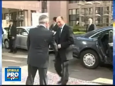 Basescu: Urmeaza sa decidem daca vom angaja sau nu imprumutul extern