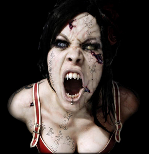 Ce face o moldoveanca inselata? Isi musca iubitul de penis!