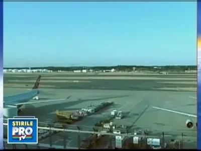 IMAGINI INCREDIBILE: Avion in flacari, la Tokio!