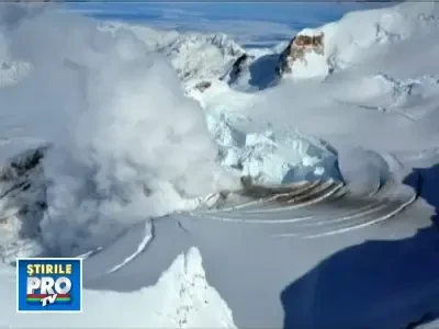 Trafic aerian blocat din cauza eruptiei unui vulcan din Alaska!