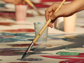 Calca pe urmele lui Picasso la numai 2 ani!