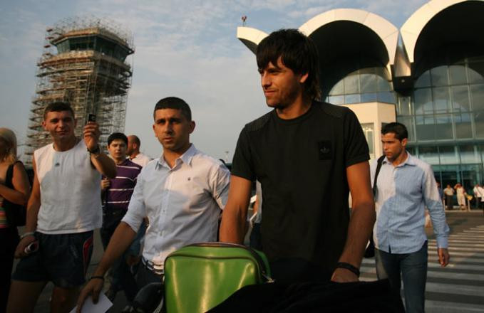 Toja si-a batut iubita cu bestialitate? Martorii: "Ii curgea sange din nas"