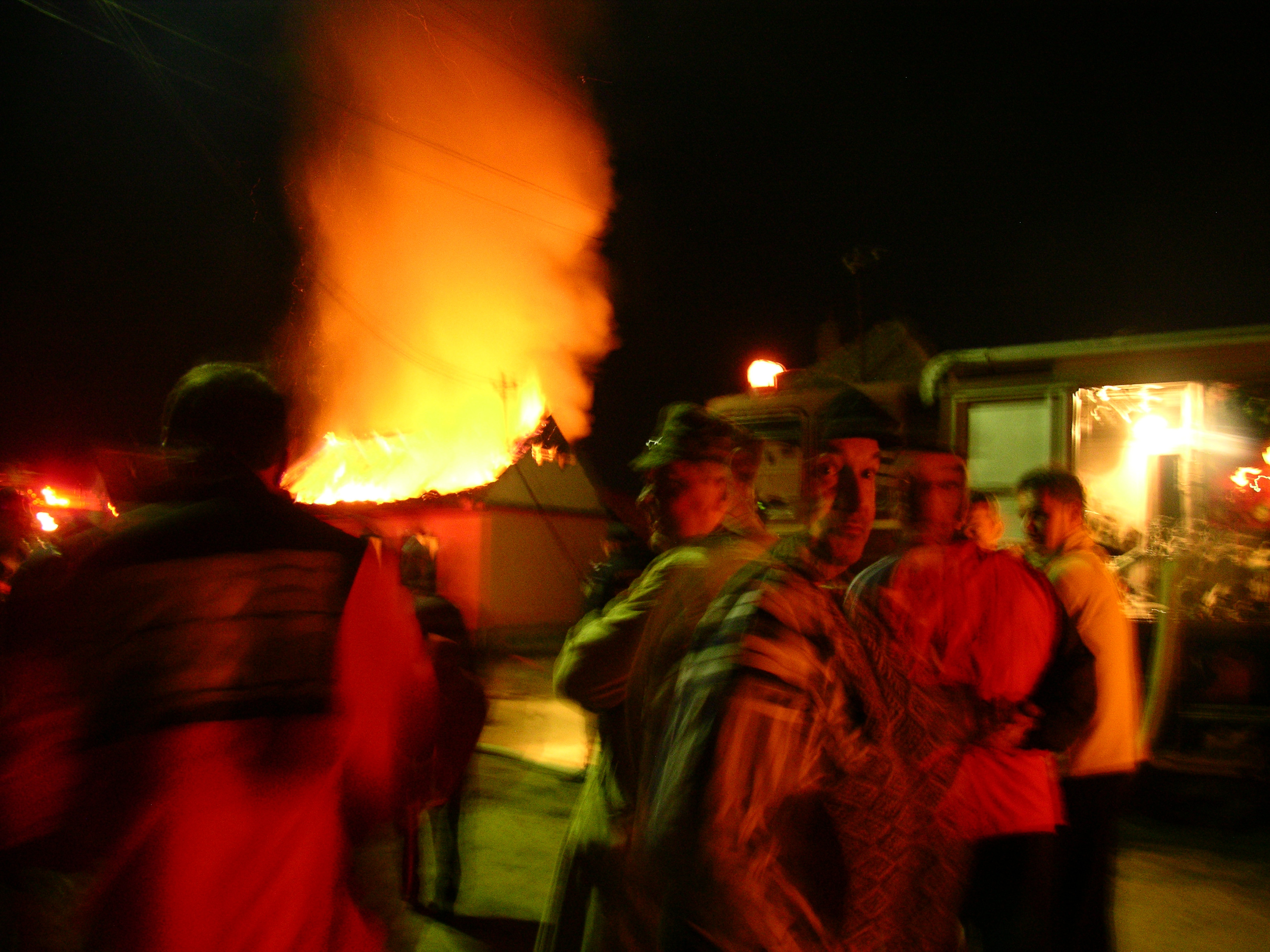 Soc si panica: incendiu la spitalul de boli psihice din Calinesti!