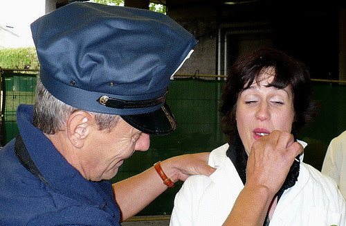 Gafa de politisti:cautau de doi ani un criminal pe baza unor dovezi gresite