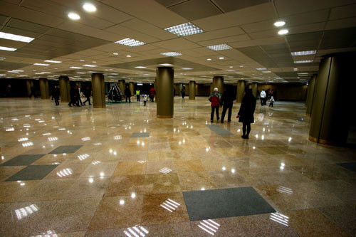 Licitatie cu strigare pentru cel mai bun vad comercial din Bucuresti!