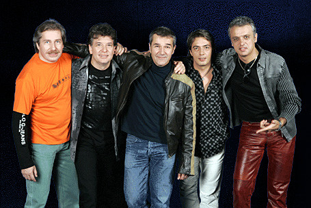 Lansare cu concert de zile mari pentru Holograf!