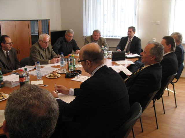 Firmele care isi platesc datoriile pana la sfarsitul anului nu vor mai plati penalitati