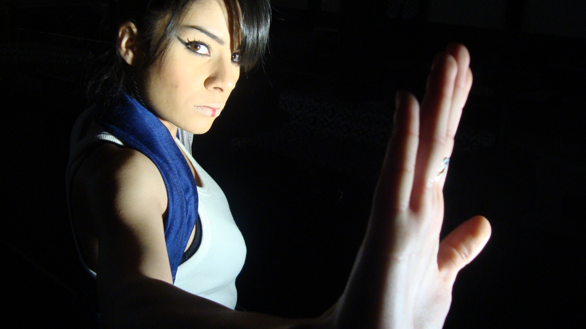 VJ Oana de la MTV s-a deghizat in samurai la “Dance Floor Chart”!