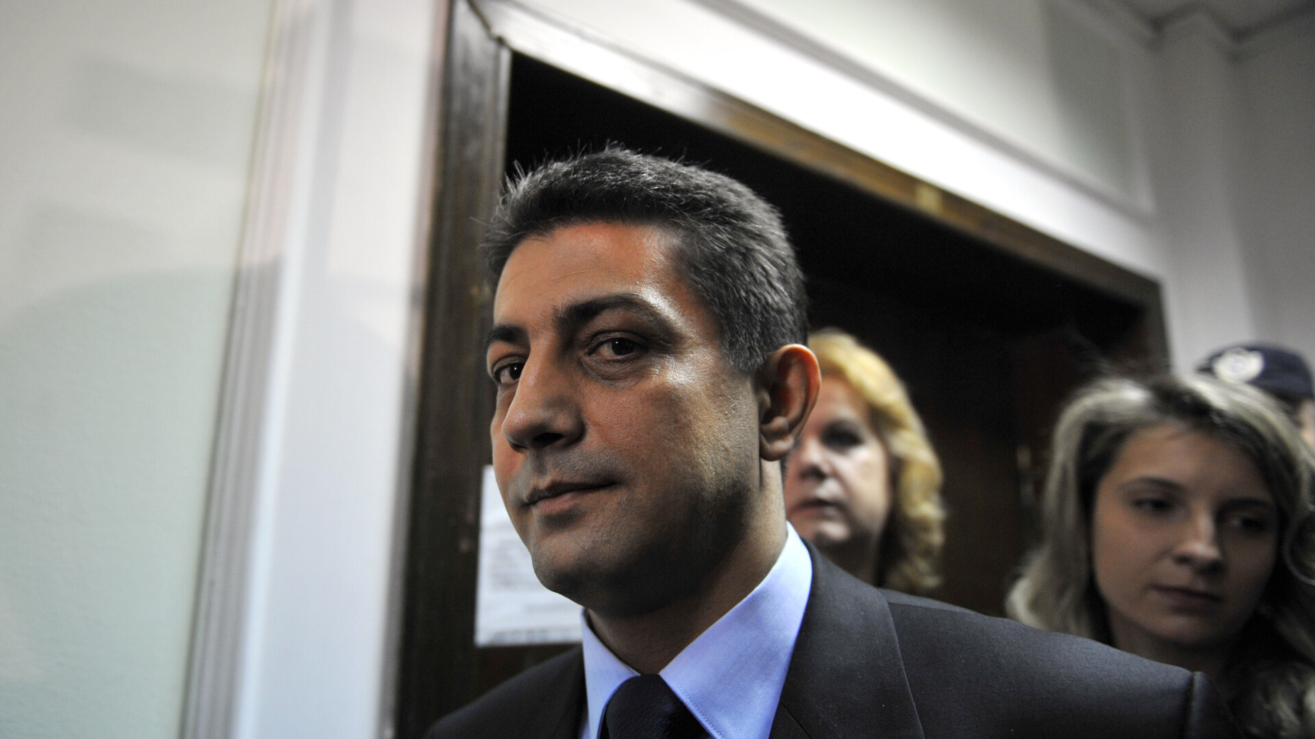 Inculpatii in dosarul "Doi s'un sfert" vor fi cercetati in libertate