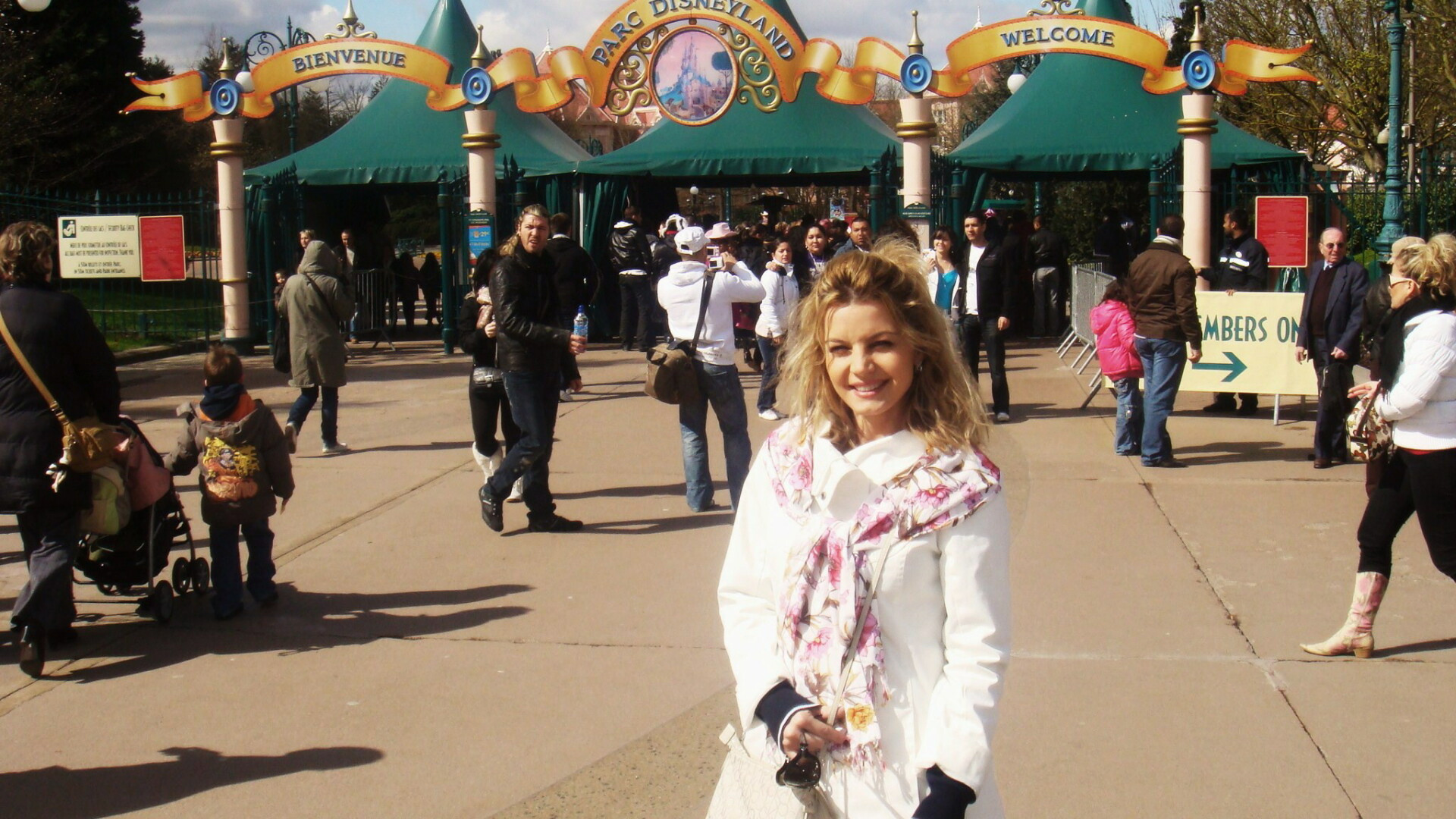 Monica Dascalu, aniversare de poveste la Disneyland
