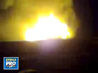 Vezi incendiul de proportii care a distrus biserica din Botosani