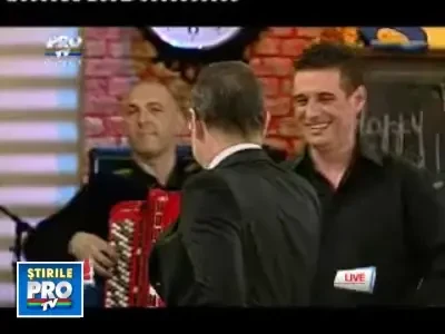 Gigi Becali a cantat si a dansat de 1 Aprilie la Happy Hour!