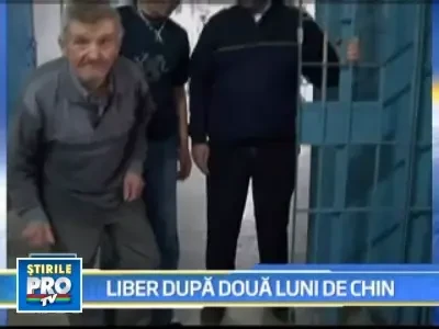 Fara pamant, dar liber! Batranul de 80 de ani, gratiat de Traian Basescu