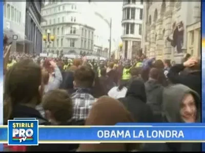 Mii de oameni protesteaza la Londra impotriva Summit-ului G20. Vezi IMAGINI