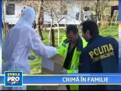 Si-a lovit mortal fiul cu o cazma si apoi l-au apucat remuscarile!