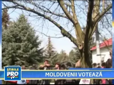 Moldovenii au iesit la vot! Isi aleg noul Parlament