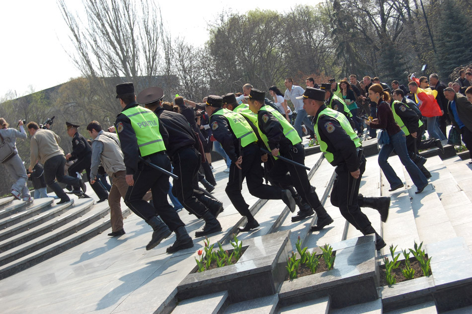Studentii basarabeni protesteaza miercuri la Timisoara