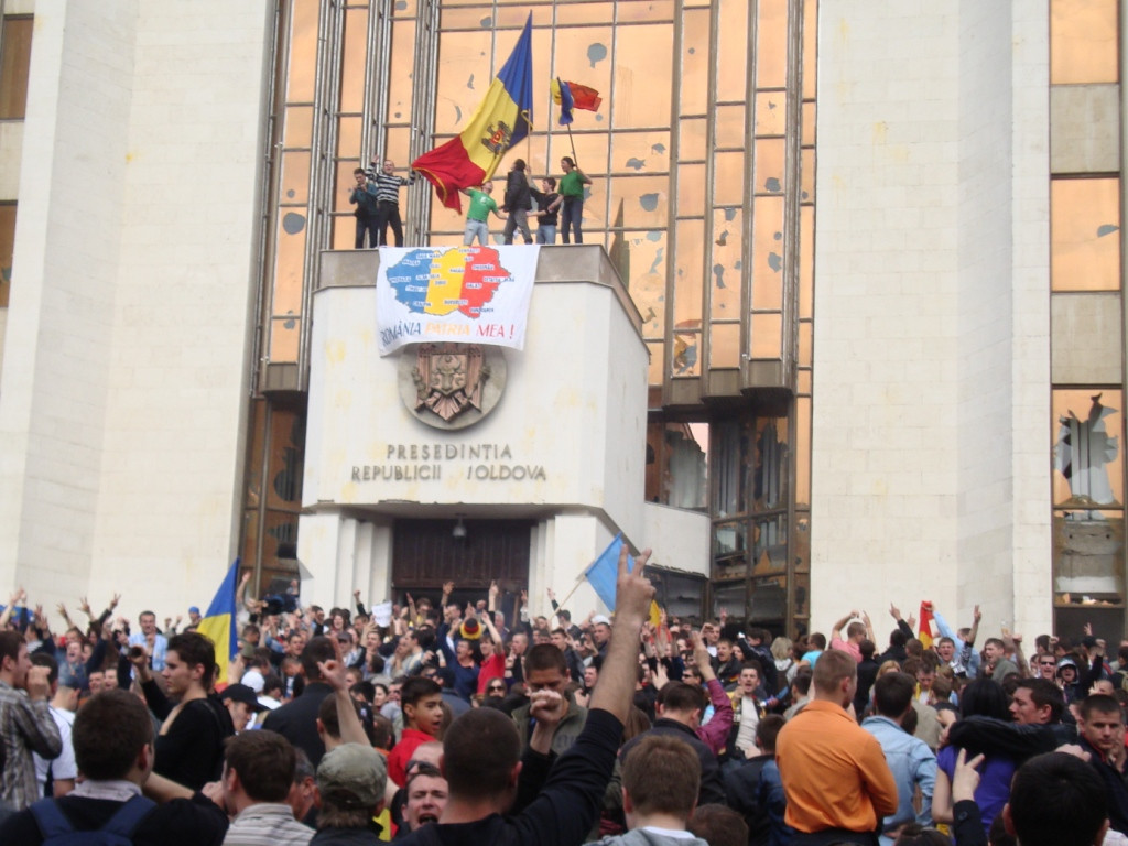 Noapte alba la Chisinau! S-au tras focuri de arma!