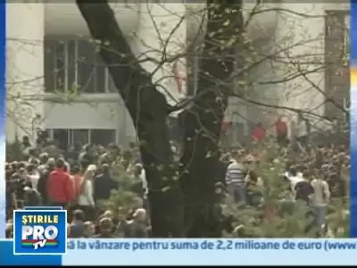 Rusia vrea o "reglementare pasnica si rapida" a situatiei de la Chisinau