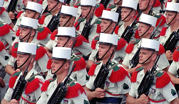 Macel in faimoasa Legiune Franceza! Un roman printre victime