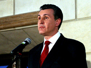 Principele Radu, candidat la prezidentiale, sprijinit oficial de rege