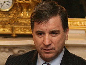 Vezi ce "oaspeti" are Becali in inchisoare!