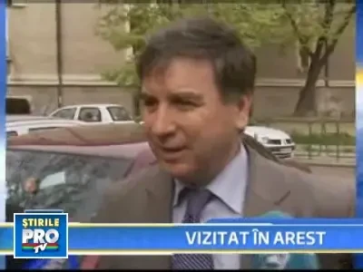 Vezi ce "oaspeti" are Becali in inchisoare!