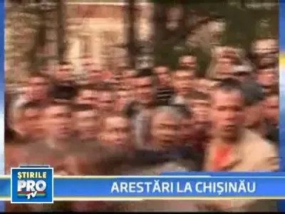 Chisinau: manifestanti vanati si arestati, jurnalisti batuti si intimidati