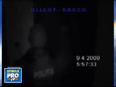 Premianti la fraude! Peste 20 de studenti au facut avere pe internet