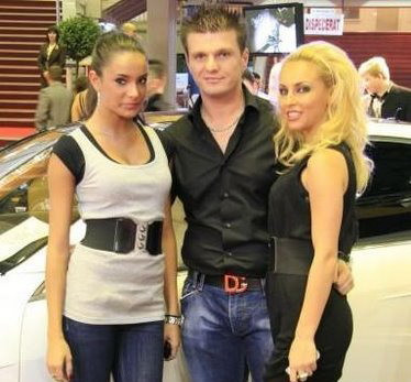 Copiii de bani gata se intrec in masini scumpe! "Poponet" are Porsche