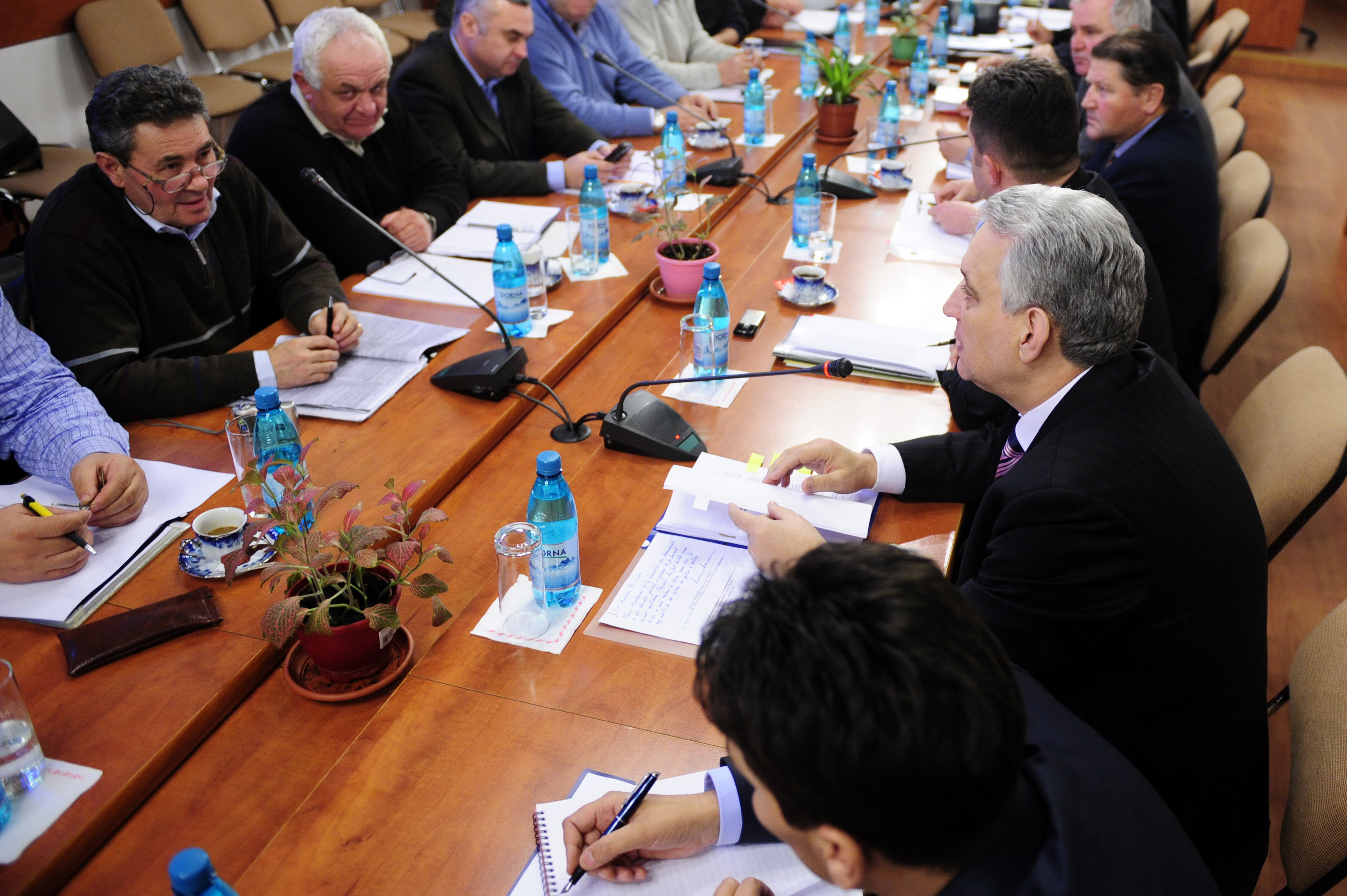 Protest cu cruci si animale impaiate, in fata Ministerului Agriculturii