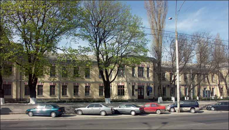 Cadavrul unui tanar moldovean, aruncat in curtea unui spital din Chisinau