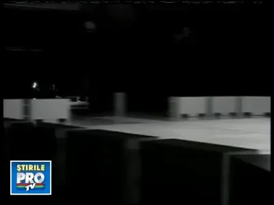 Mesaj pentru siguranta sau complot? Masinile mici nesigure in trafic