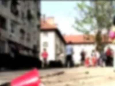 O tanara a trecut cu masina de teren peste doua fetite de 3 si 4 ani!