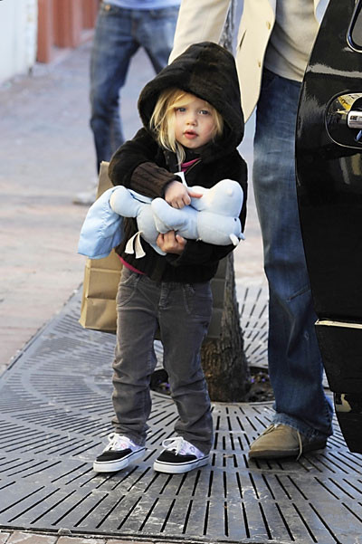 Shiloh Jolie-Pitt vs. Suri Cruise! Care-i cea mai frumoasa?