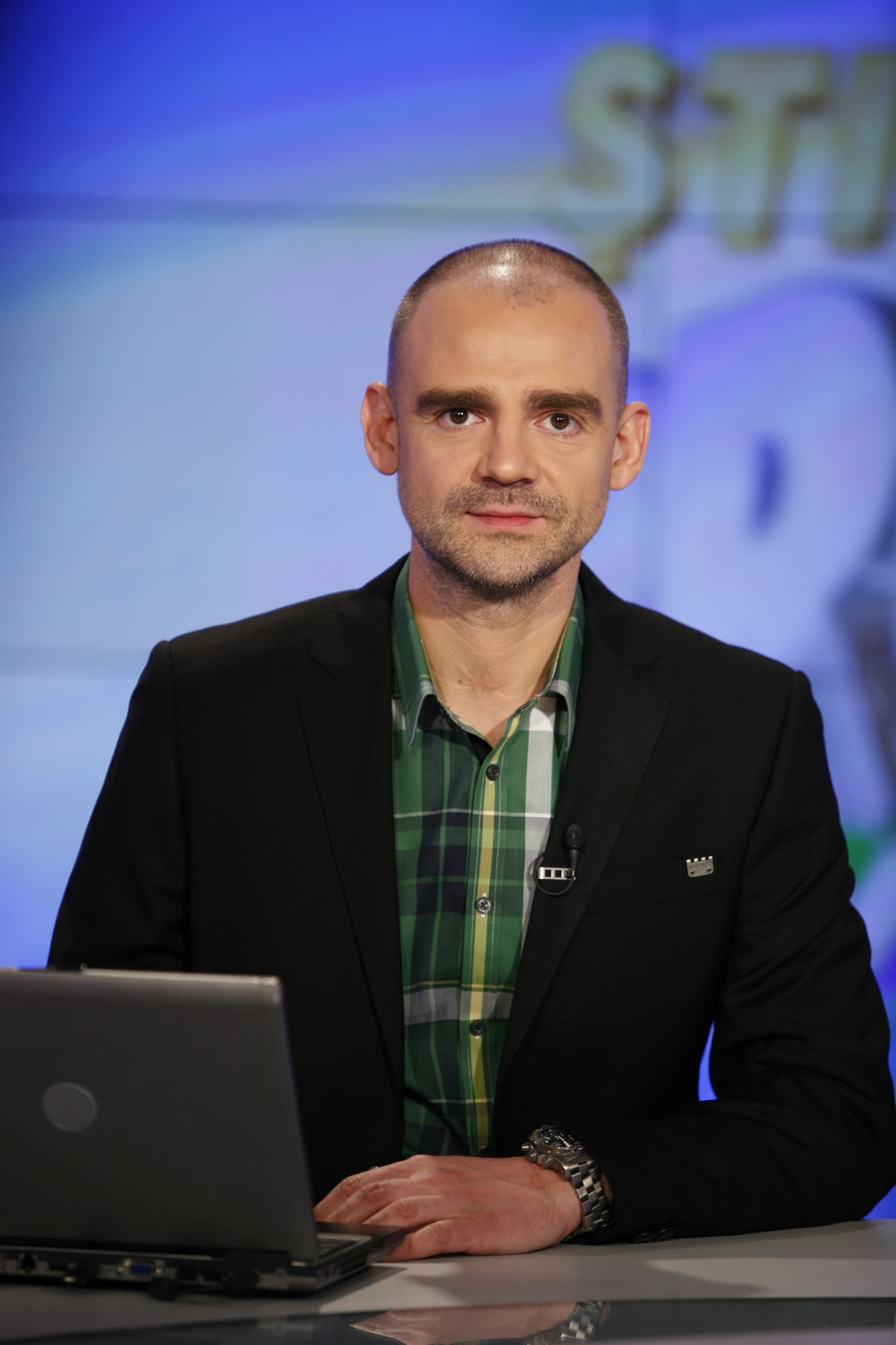 Iulia Vantur si Catalin Radu Tanase prezinta Stirile Diminetilor de Weekend