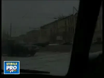 Poc, poc! "Toata lumea la pamant! Ooops, am gresit masina!"