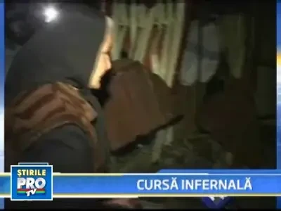 Trei tineri au fost spulberati de un sofer care incerca sa scape de politie