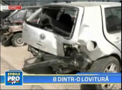 A spulberat 8 masini, apoi a fugit intr-o secunda de la locul faptei!
