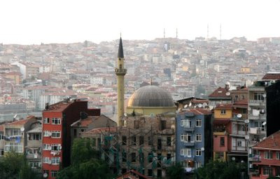 Istanbul, teatru de razboi pentru a doua zi!