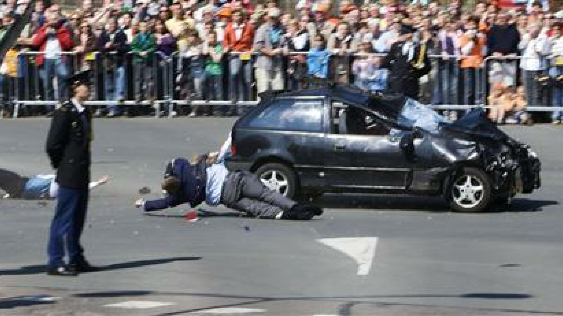 Vezi galerie FOTO SOCANTA cu atacul asupra familiei regale olandeze