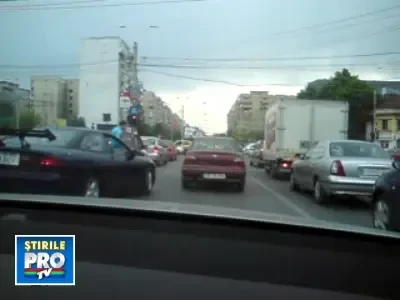 Traficul e o jungla, dar nici soferii nu se lasa mai prejos!