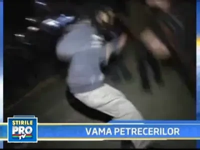 Vama Veche a dat in clocot de petreceri sub presiunea a 3000 de tineri!