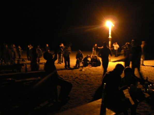 Dezlantuiti. Asa au fost tinerii care au petrecut de 1 Mai in Vama Veche