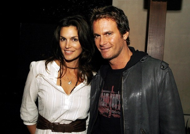 Sotul lui Cindy Crawford dat in judecata pentru hartuire sexuala