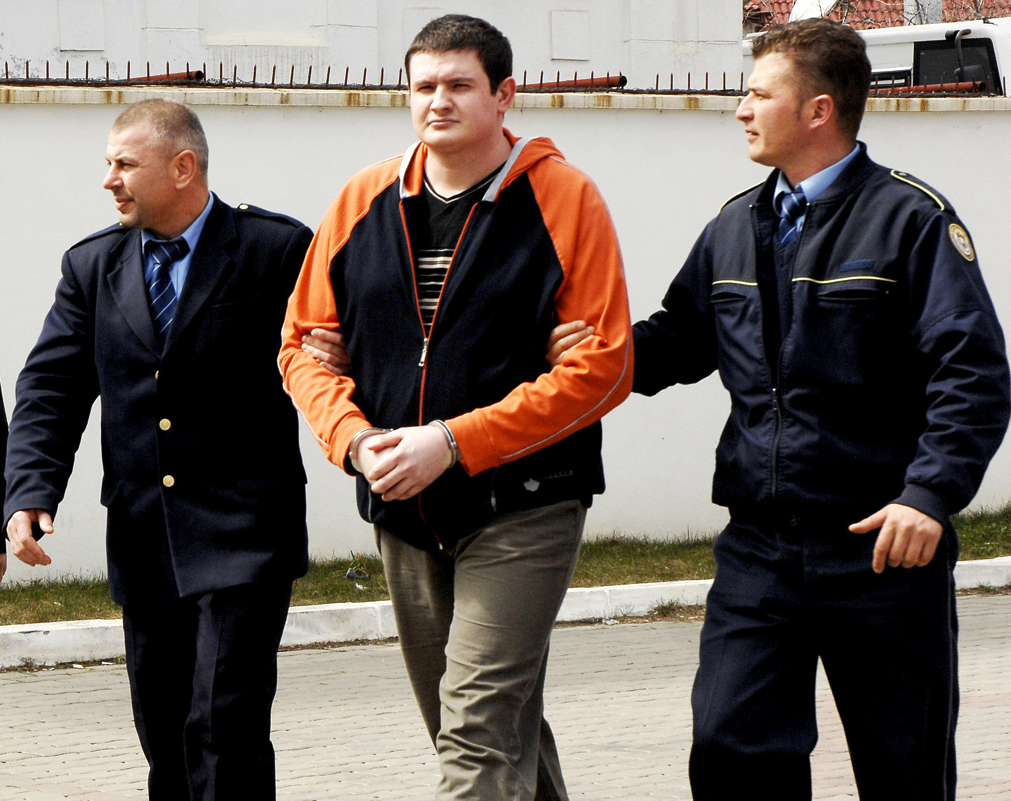 Ipoteze infioratoare in cazul tinerelor ucise de "macelarul" din Brasov