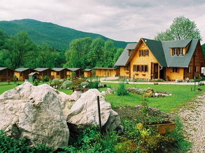 Oferte de Paste! 100 de euro, trei zile in Maramures, Sibiu sau Bucovina