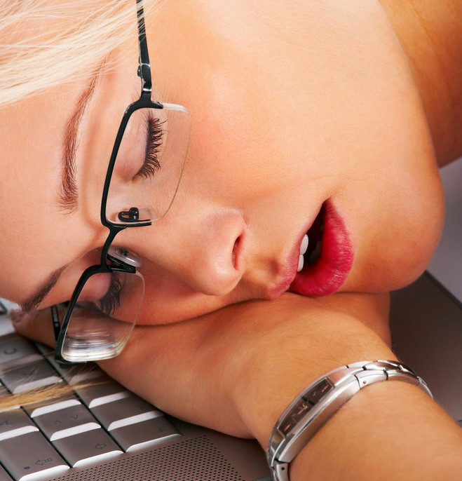 Provocare:Poti dormi in mijlocul unui mall? Start la Olimpiada Atipitului