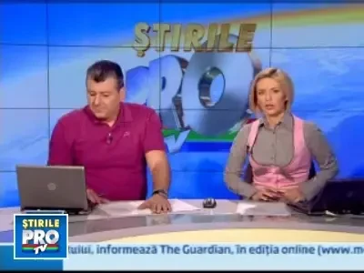 Colosi, "la tranta" in trafic! Un tramvai s-a ciocnit cu un autocar