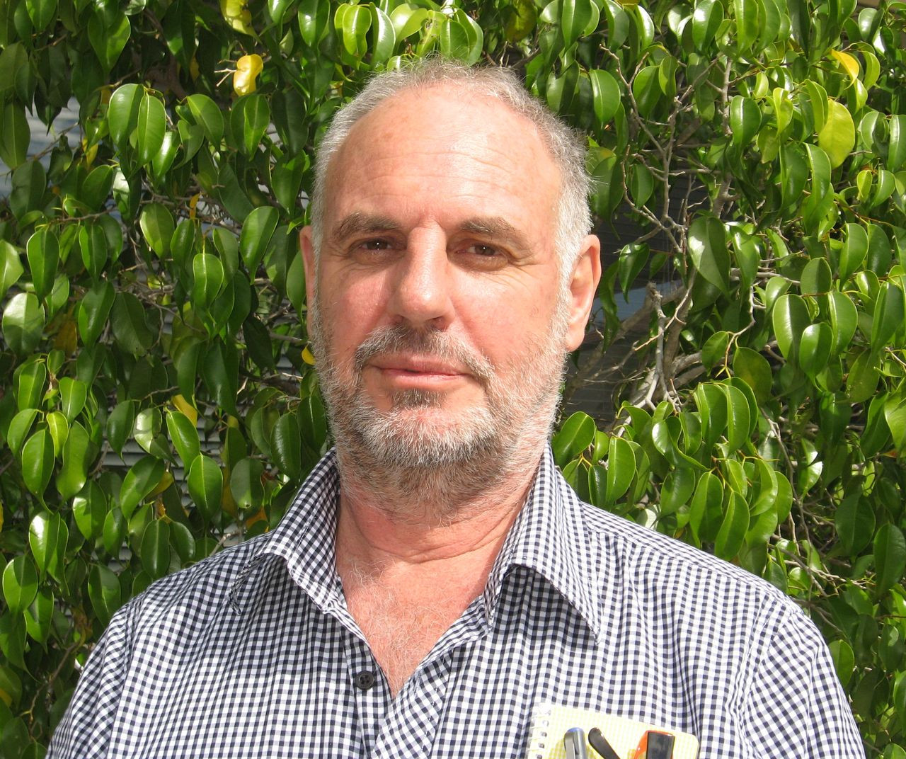 "Doctorul Moarte" te invata cum sa scapi singur de o grava suferinta!